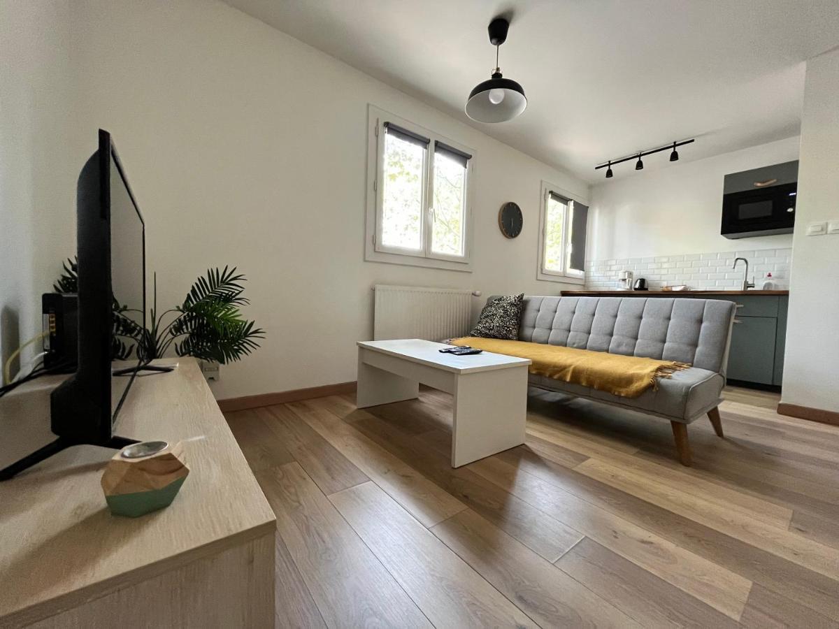 Studio Antigone, Wifi, Parking, Tv, Parking Монпелие Екстериор снимка